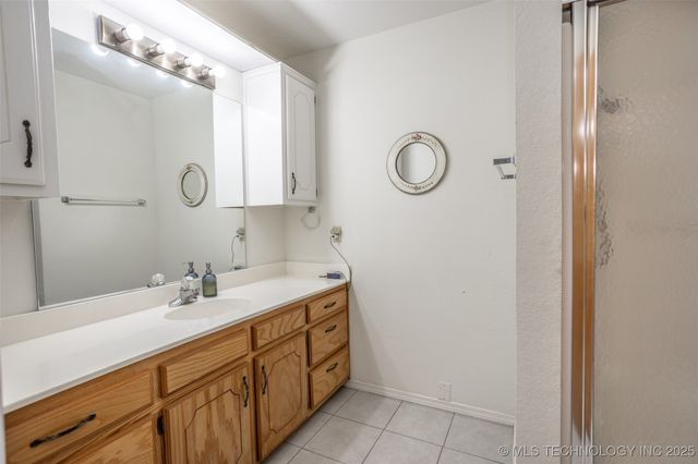 1194 Smiser Road, Calera, OK 74730