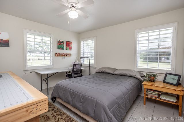 1194 Smiser Road, Calera, OK 74730