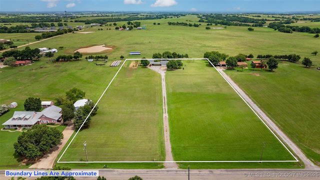 1194 Smiser Road, Calera, OK 74730