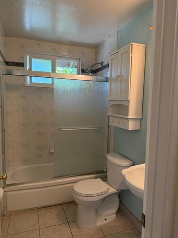 10559 Olson Dr, Rancho Cordova, CA 95670