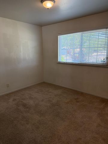10559 Olson Dr, Rancho Cordova, CA 95670