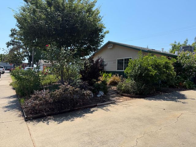 10559 Olson Dr, Rancho Cordova, CA 95670