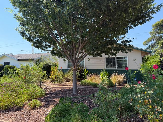 10559 Olson Dr, Rancho Cordova, CA 95670