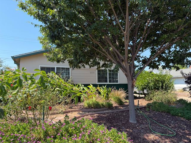 10559 Olson Dr, Rancho Cordova, CA 95670