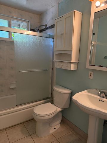 10559 Olson Dr, Rancho Cordova, CA 95670