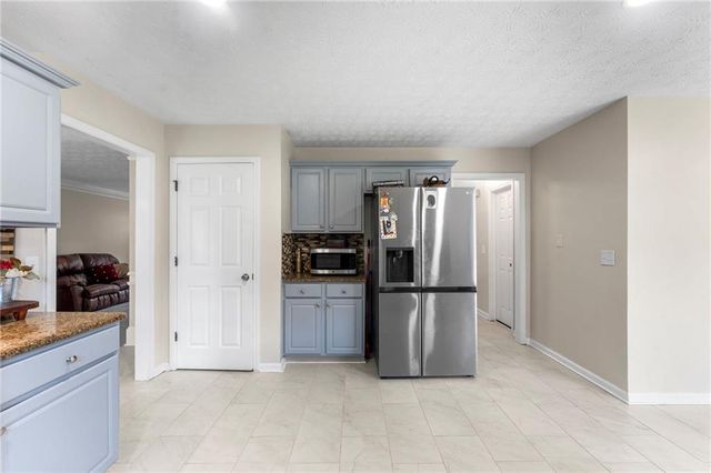 1110 Farley Way, Mcdonough, GA 30252