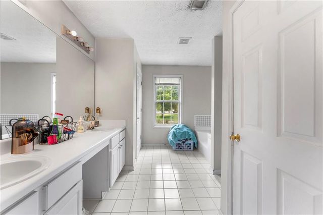 1110 Farley Way, Mcdonough, GA 30252