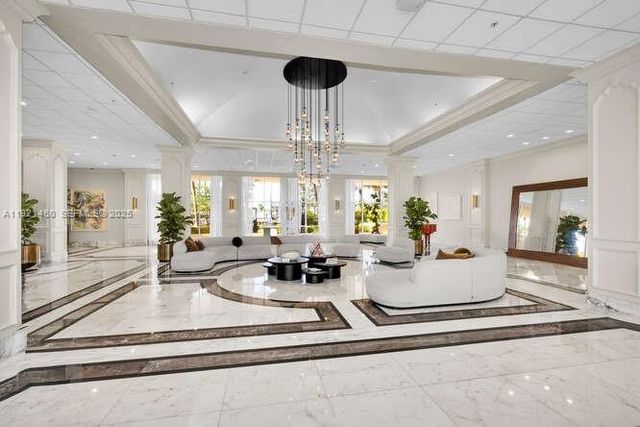 5600 Collins Ave 4H, Miami Beach, FL 33140