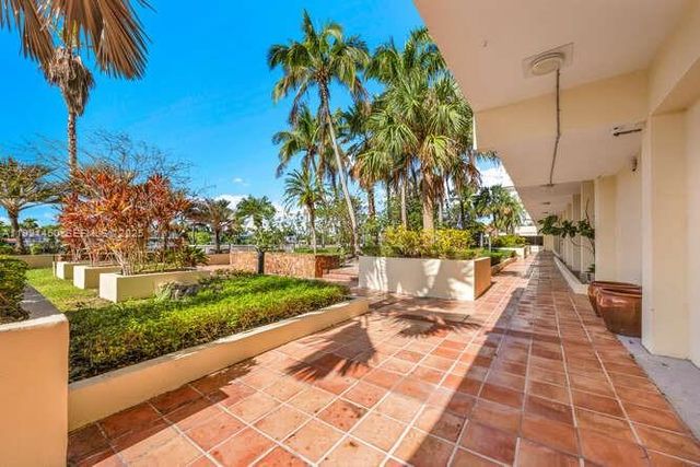 5600 Collins Ave 4H, Miami Beach, FL 33140