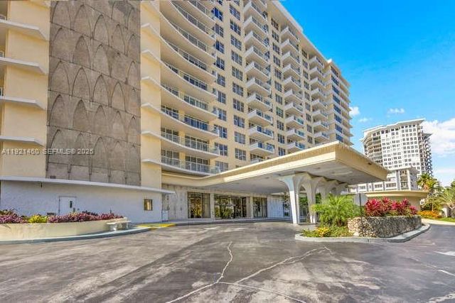 5600 Collins Ave 4H, Miami Beach, FL 33140