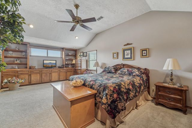 9243 Deepwater Drive, Montgomery, TX 77356