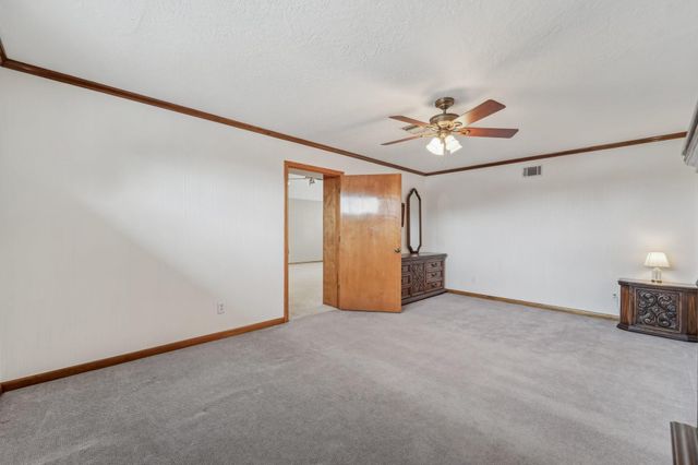 9243 Deepwater Drive, Montgomery, TX 77356