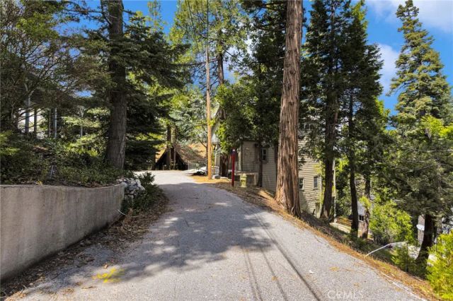 325 Mittry, Lake Arrowhead, CA 92352