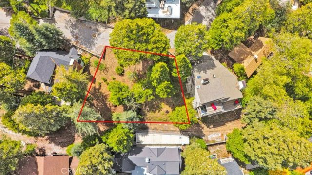 325 Mittry, Lake Arrowhead, CA 92352