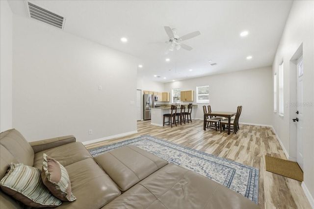 3706 13TH STREET N, St Petersburg, FL 33704