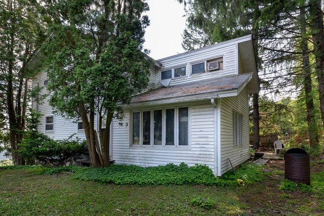 44 Fort Meadow Drive, Hudson, MA 01749
