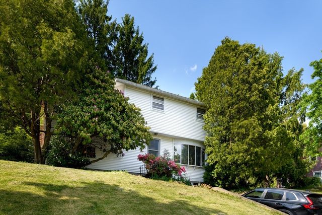 44 Fort Meadow Drive, Hudson, MA 01749