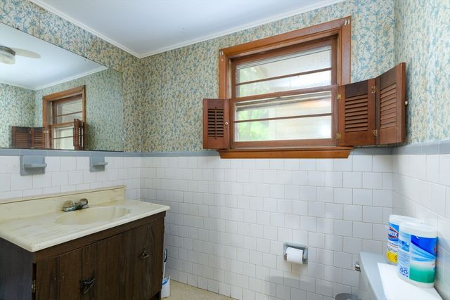 44 Fort Meadow Drive, Hudson, MA 01749