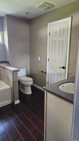 824 E 8th Street, Rector, AR 72461