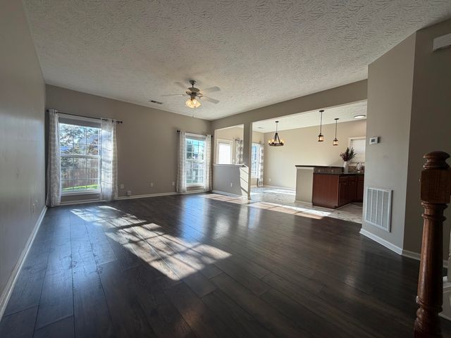 335 Newcastle Lane, Winchester, KY 40391