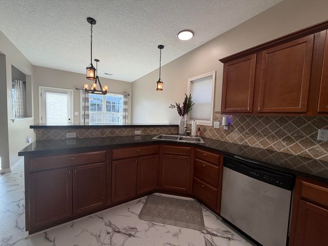 335 Newcastle Lane, Winchester, KY 40391