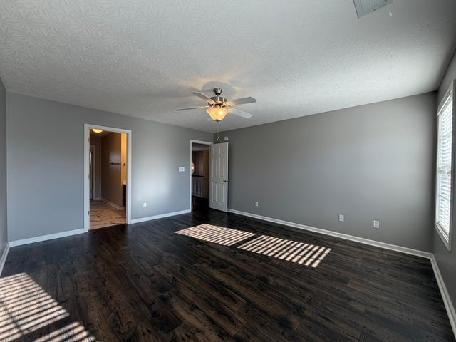 335 Newcastle Lane, Winchester, KY 40391