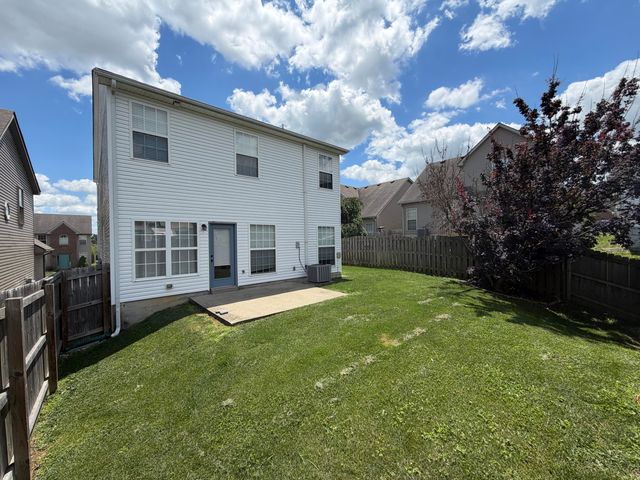 335 Newcastle Lane, Winchester, KY 40391