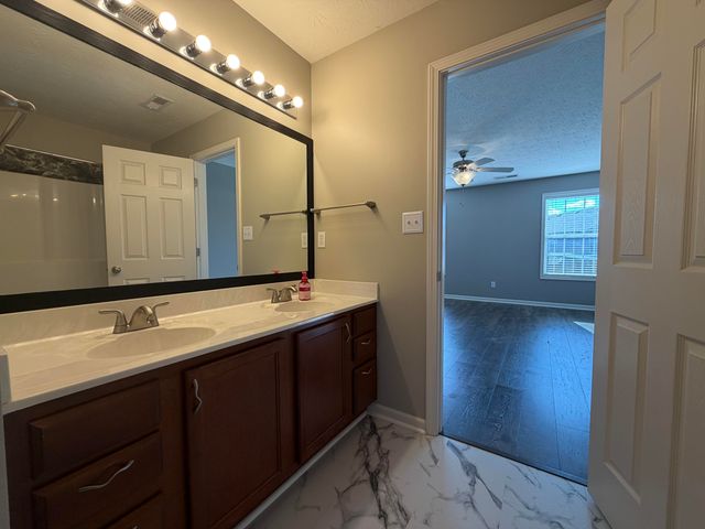 335 Newcastle Lane, Winchester, KY 40391