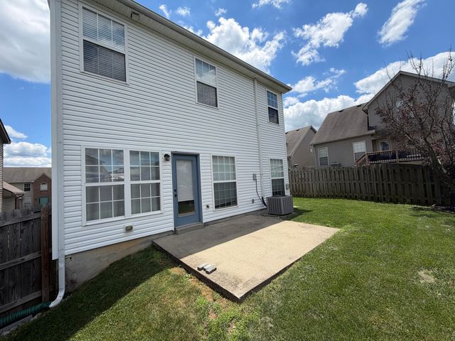335 Newcastle Lane, Winchester, KY 40391