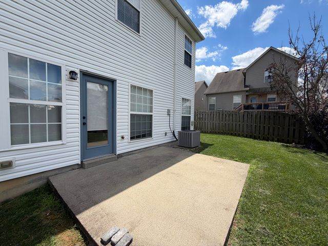 335 Newcastle Lane, Winchester, KY 40391