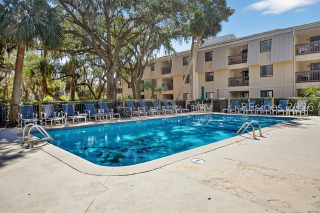 21 Lagoon Rd Apt B1J, Hilton Head Island, SC 29928