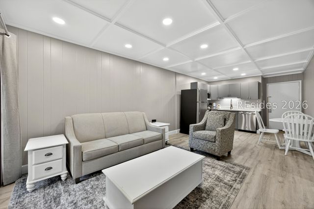 21 Lagoon Rd Apt B1J, Hilton Head Island, SC 29928