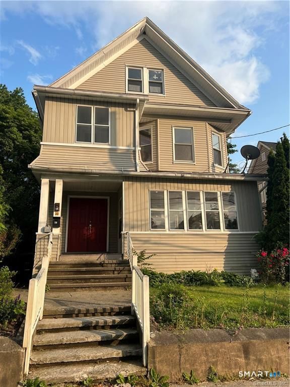 31-33 Hillhouse Avenue 2nd, Bridgeport, CT 06606