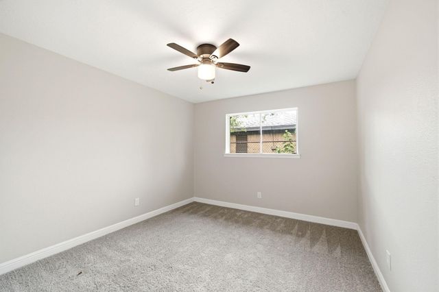 9002 San Jose Avenue, Texas City, TX 77591