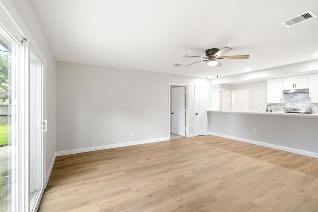 9002 San Jose Avenue, Texas City, TX 77591