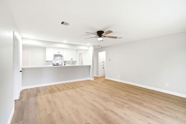 9002 San Jose Avenue, Texas City, TX 77591
