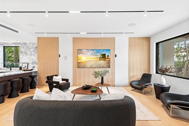 128 Ocean Blvd, Golden Beach, FL 33160