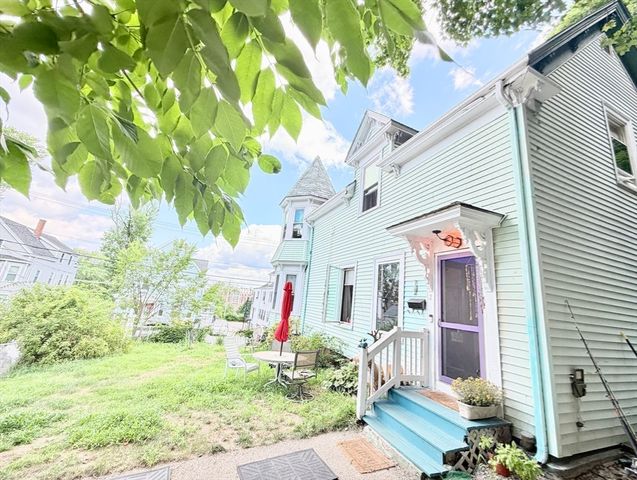 2 Abbott St, Haverhill, MA 01835