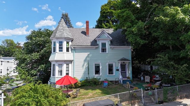 2 Abbott St, Haverhill, MA 01835