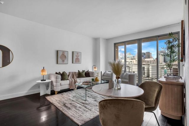 219 Brannan Street 11B, San Francisco, CA 94107