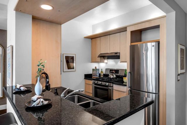 219 Brannan Street 11B, San Francisco, CA 94107