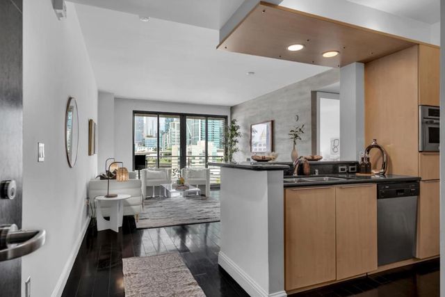 219 Brannan Street 11B, San Francisco, CA 94107