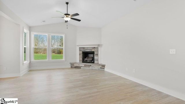 563 Winstone Trail, Woodruff, SC 29388