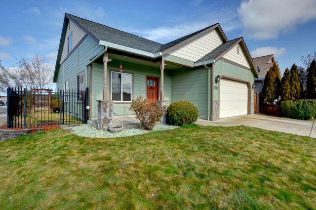 3717 Amelia Way, White City, OR 97503