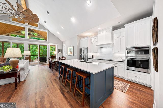 81 Shea Drive, Hartwell, GA 30643