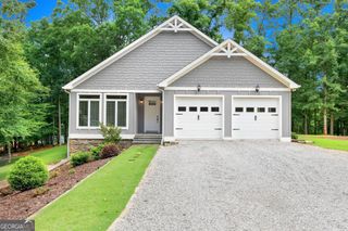 81 Shea Drive, Hartwell, GA 30643