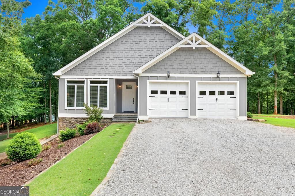 81 Shea Drive, Hartwell, GA 30643