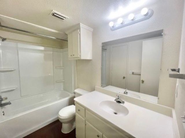 932 Fannin Street, Denton, TX 76201