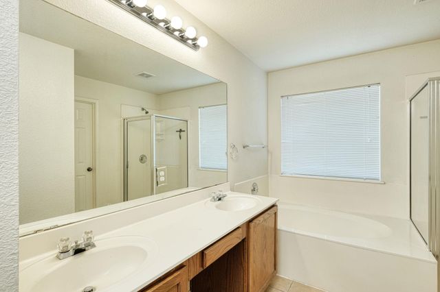 1020 Downridge DR, Leander, TX 78641