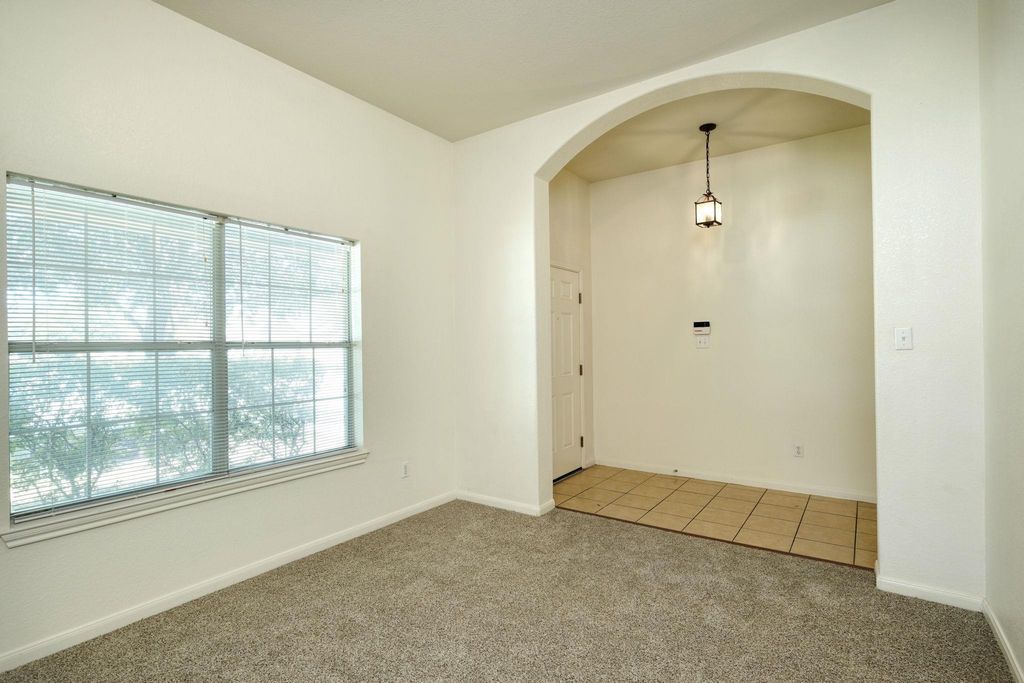 1020 Downridge DR, Leander, TX 78641